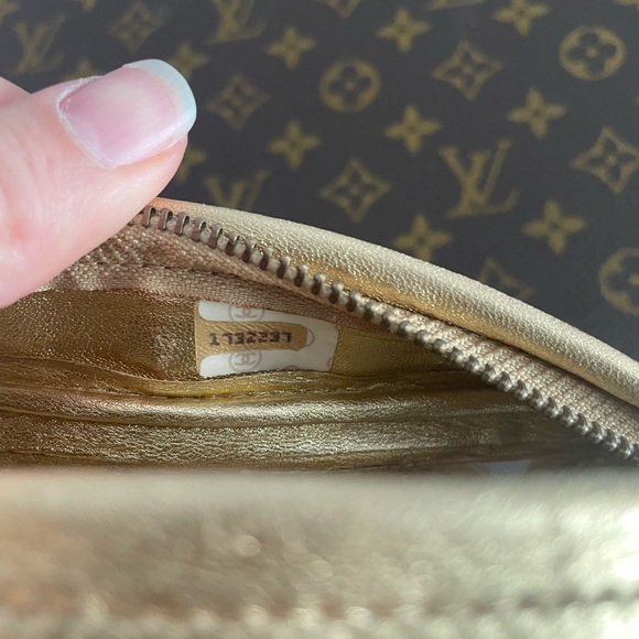 Vintage Chanel Gold/Clear Crossbody - Picture 7 of 7